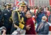 मां के पैर छूकर लिया आशीर्वाद, फिर हरि कुमार ने संभाला नौसेना प्रमुख का प्रभार