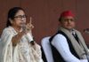 लखनऊ में बंगाल की सीएम ममता बनर्जी बोलीं- BJP ने इतिहास बदला, योगी सरकार माफी मांगो…