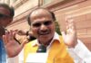राष्ट्रपत्नी बोलने पर अधीर रंजन की बढ़ी मुश्किलें, NCW ने भेजा नोटिस, पेश होने के लिए कहा